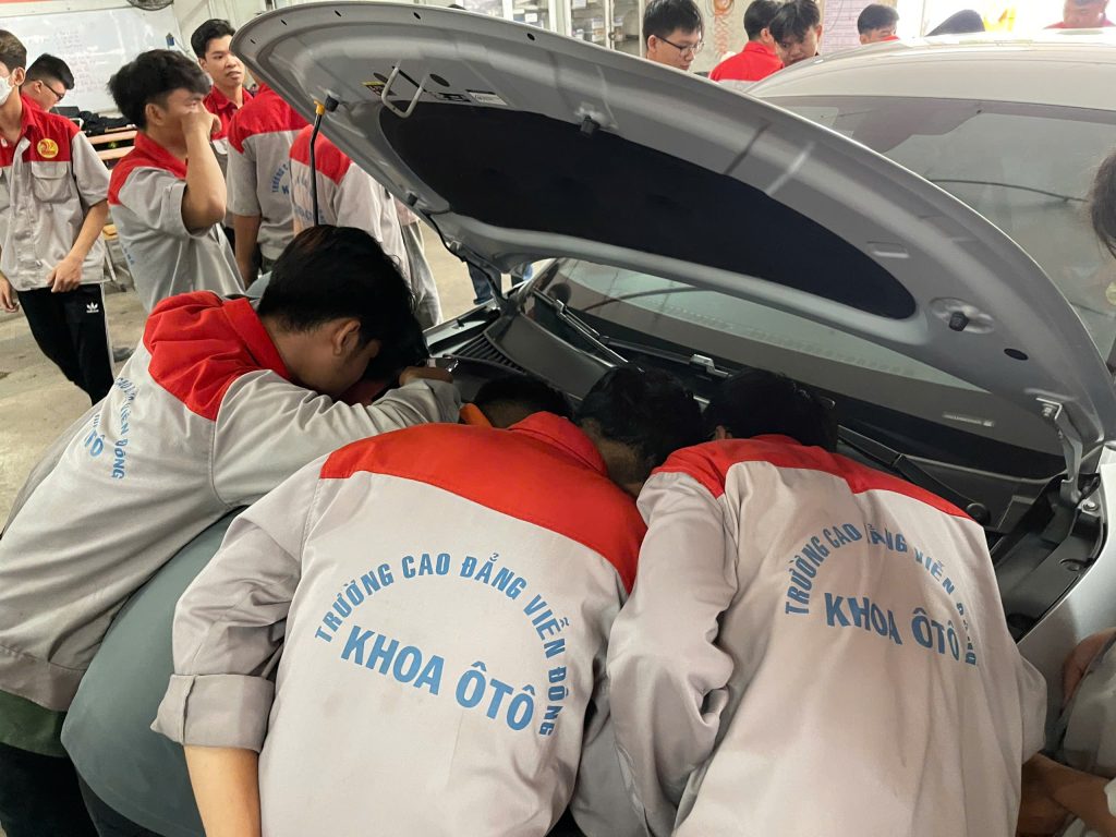 Đại lý xe điện BYD VIG Bình Dương tuyển chọn sinh viên ngành Ô tô